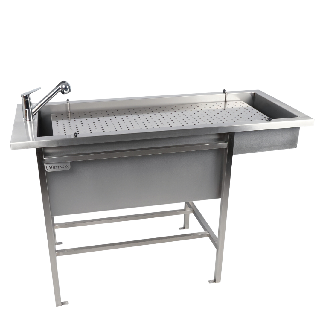 Perforated Tray Preparation Table with 2 Doors and Cladding